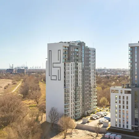 Apartment Sunny With Parking Near Polsat Arena By Renters