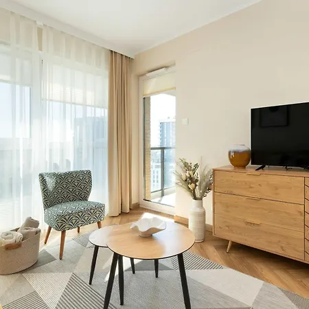 Apartment Sunny With Parking Near Polsat Arena By Renters *