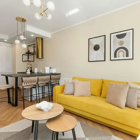 Sunny With Parking Near Polsat Arena By Renters